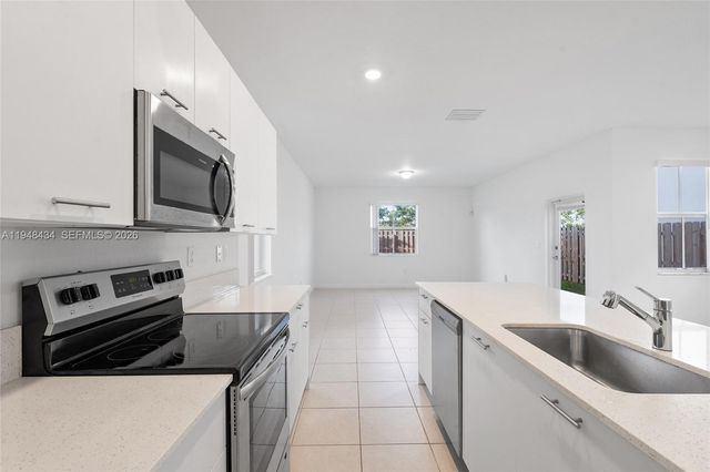 2405 NW 131st Cir, Miami, FL 33167