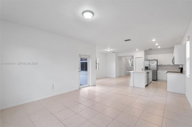 2405 NW 131st Cir, Miami, FL 33167