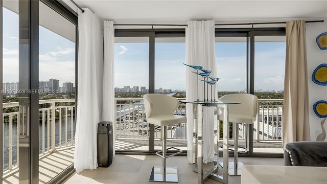 3100 NE 48th St PH18, Fort Lauderdale, FL 33308