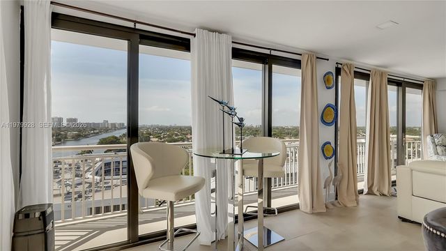 3100 NE 48th St PH18, Fort Lauderdale, FL 33308