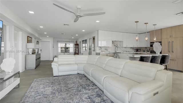 3100 NE 48th St PH18, Fort Lauderdale, FL 33308