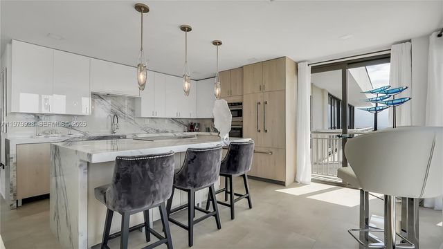 3100 NE 48th St PH18, Fort Lauderdale, FL 33308