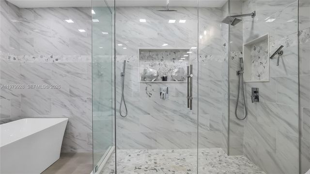 3100 NE 48th St PH18, Fort Lauderdale, FL 33308