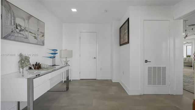 3100 NE 48th St PH18, Fort Lauderdale, FL 33308