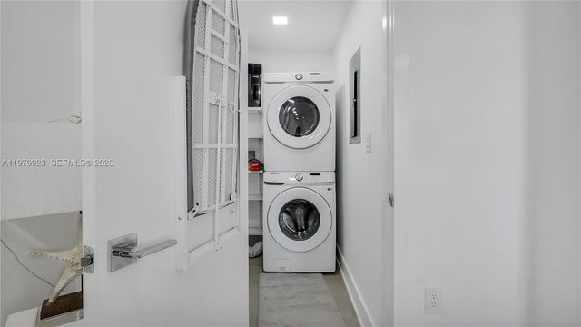 3100 NE 48th St PH18, Fort Lauderdale, FL 33308