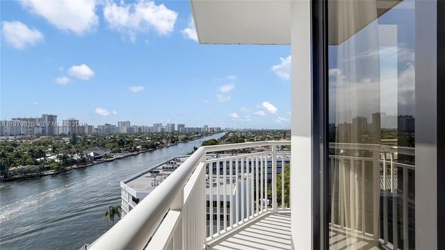 3100 NE 48th St PH18, Fort Lauderdale, FL 33308