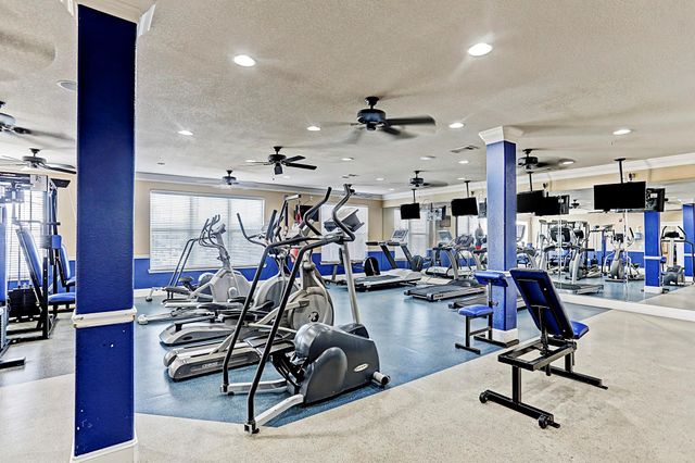 1711 Old Spanish Trail 142, Houston, TX 77054