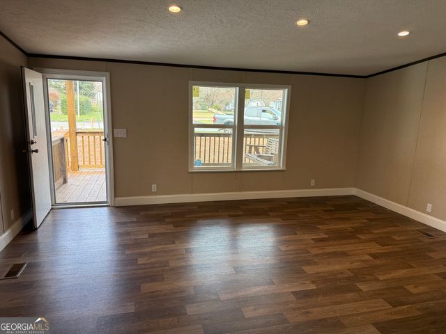 103 Skyland Drive E, Locust Grove, GA 30248