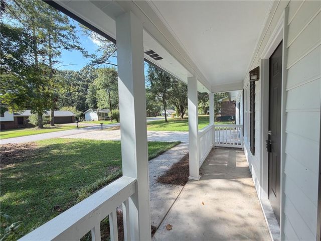 8744 Collins Drive, Jonesboro, GA 30236