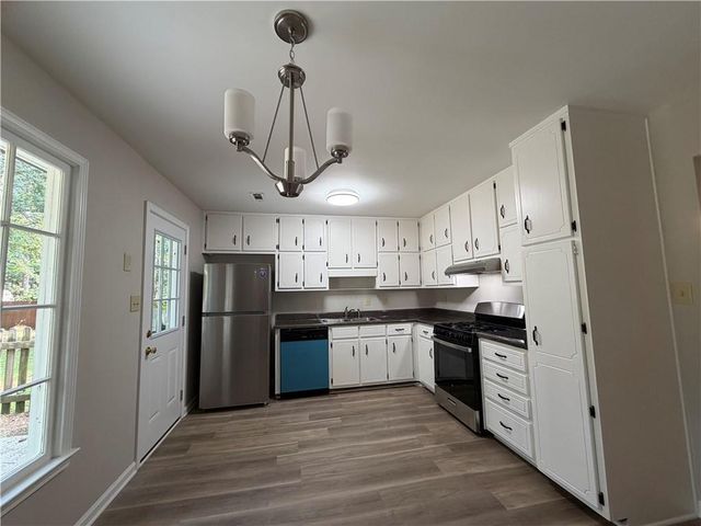 8744 Collins Drive, Jonesboro, GA 30236
