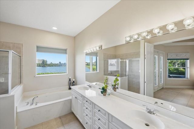 3336 Caracal Dr, Hutchinson Island, FL 34949