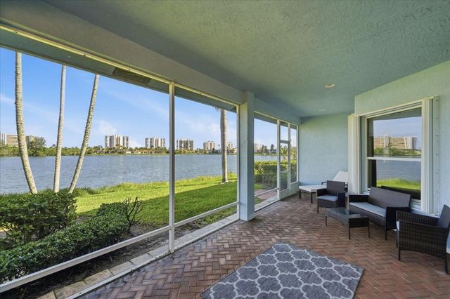 3336 Caracal Dr, Hutchinson Island, FL 34949