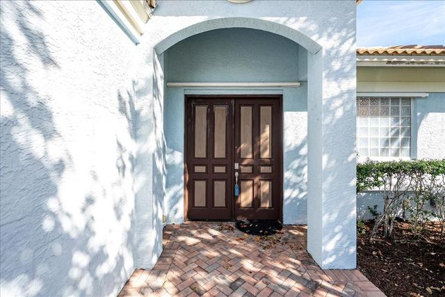 3336 Caracal Dr, Hutchinson Island, FL 34949