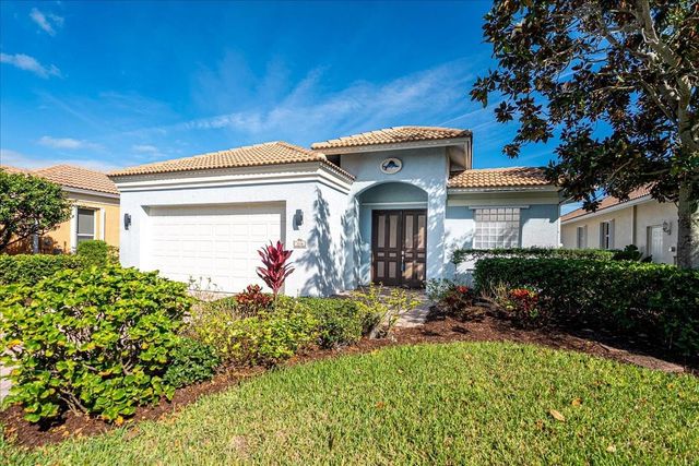 3336 Caracal Dr, Hutchinson Island, FL 34949