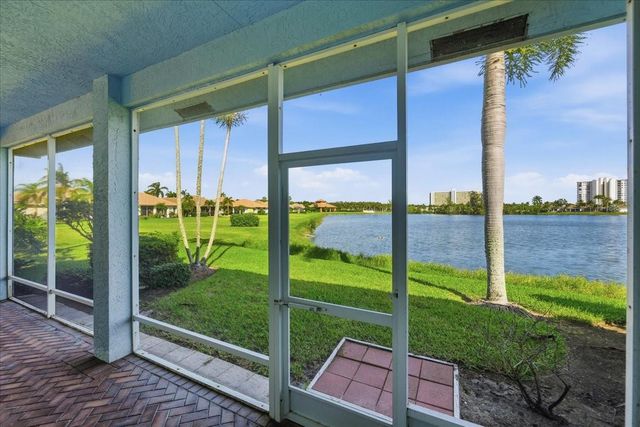 3336 Caracal Dr, Hutchinson Island, FL 34949