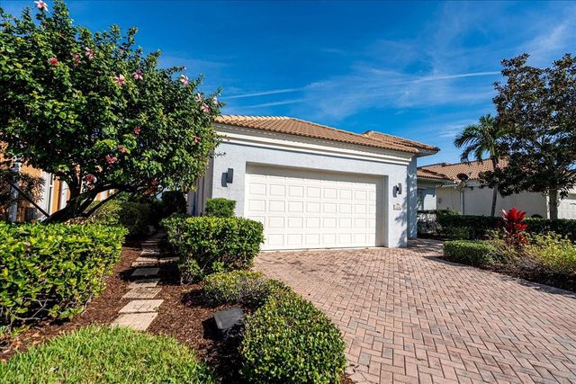 3336 Caracal Dr, Hutchinson Island, FL 34949