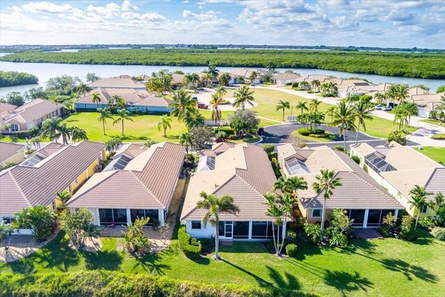 3336 Caracal Dr, Hutchinson Island, FL 34949