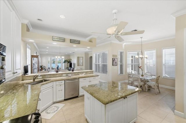 3336 Caracal Dr, Hutchinson Island, FL 34949