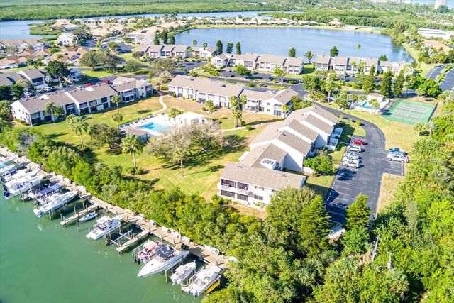 3336 Caracal Dr, Hutchinson Island, FL 34949