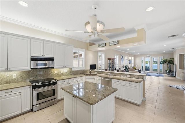 3336 Caracal Dr, Hutchinson Island, FL 34949