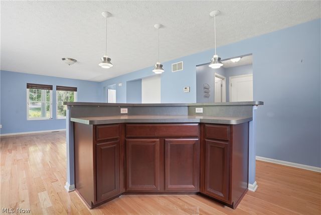 182 Elizabeth Pky, Akron, OH 44304