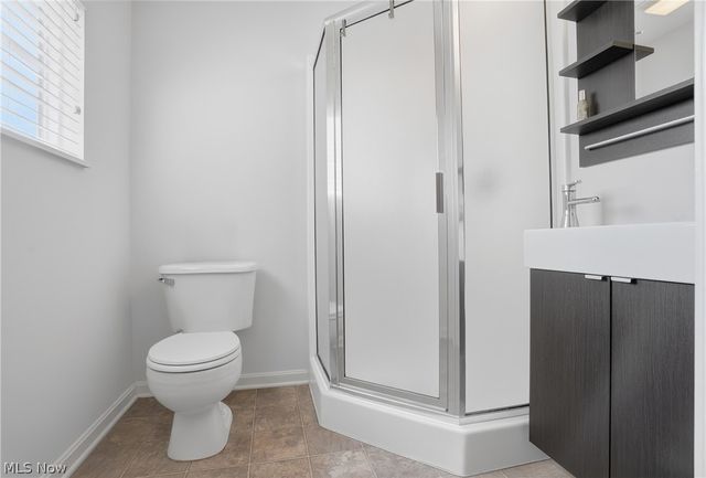 182 Elizabeth Pky, Akron, OH 44304