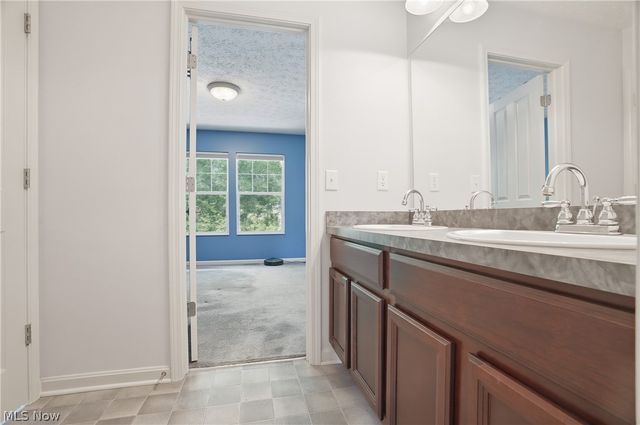 182 Elizabeth Pky, Akron, OH 44304