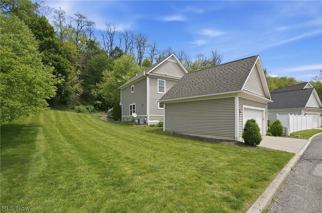 182 Elizabeth Pky, Akron, OH 44304