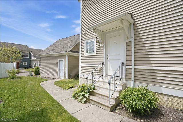 182 Elizabeth Pky, Akron, OH 44304