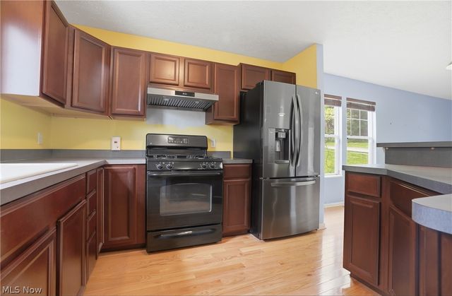 182 Elizabeth Pky, Akron, OH 44304