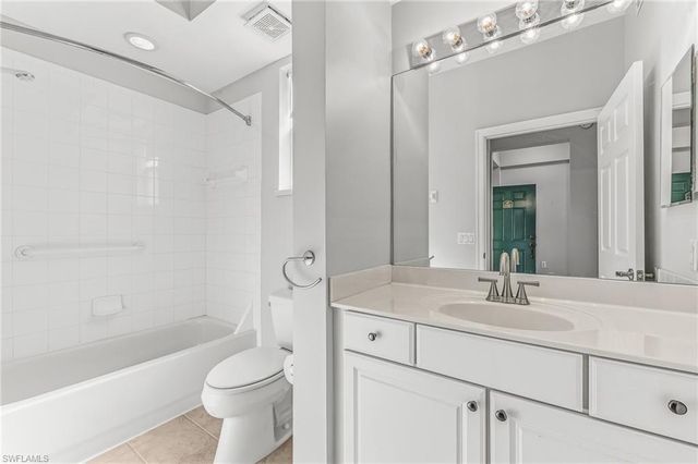 10720 Ravenna WAY 201, Fort Myers, FL 33913