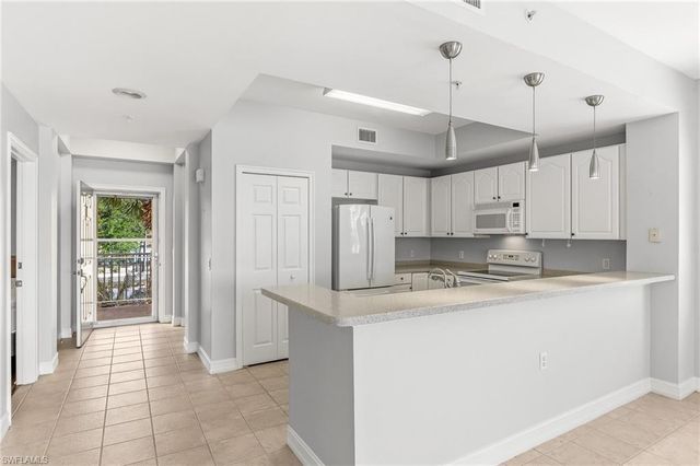10720 Ravenna WAY 201, Fort Myers, FL 33913