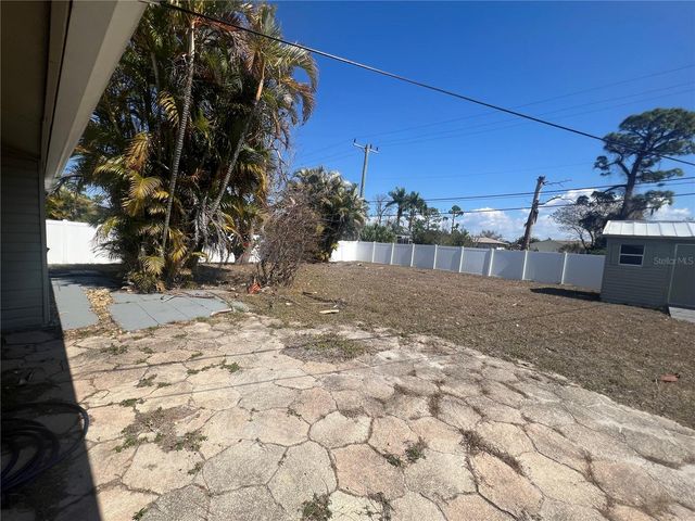 449 SKYLARK LANE NW, Port Charlotte, FL 33952