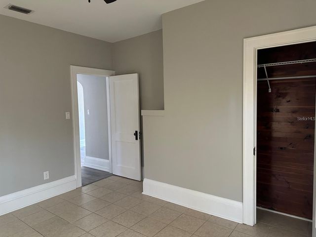 221 N JULIA AVENUE, Deland, FL 32720