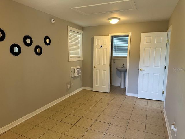 221 N JULIA AVENUE, Deland, FL 32720