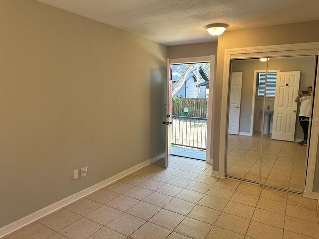 221 N JULIA AVENUE, Deland, FL 32720