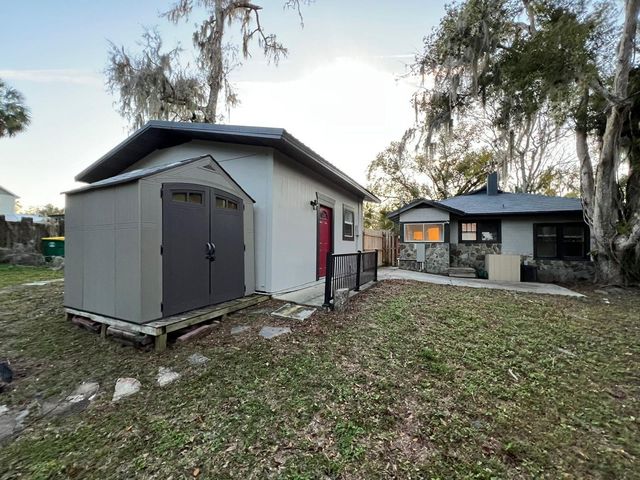 221 N JULIA AVENUE, Deland, FL 32720