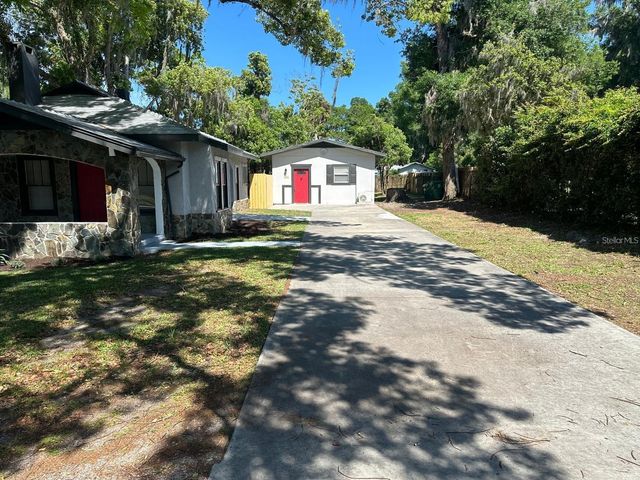 221 N JULIA AVENUE, Deland, FL 32720