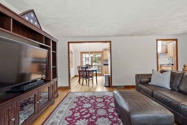 9 Donald Road, Billerica, MA 01821