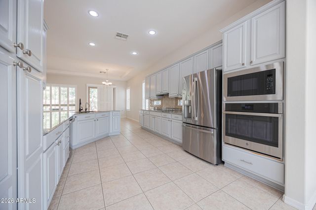 4652 E DONATO Drive, Gilbert, AZ 85298