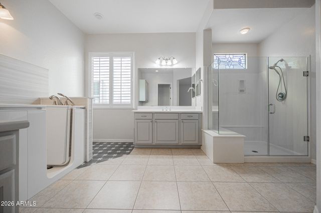 4652 E DONATO Drive, Gilbert, AZ 85298