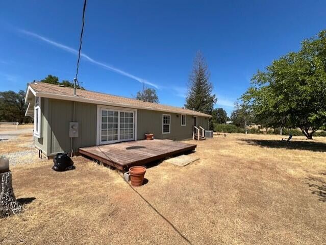 10293 Candy Cane Lane, Redding, CA 96003
