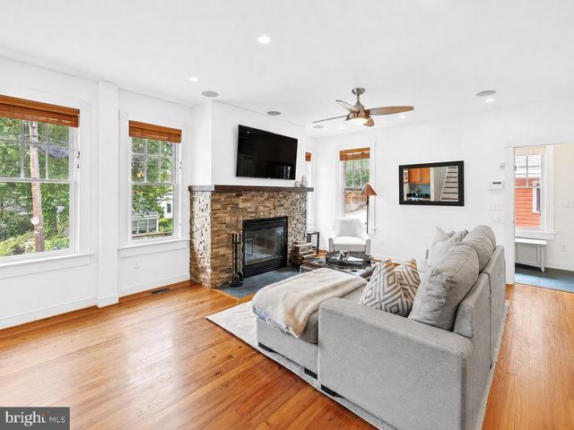 5213 CATHEDRAL AVE NW, Washington, DC 20016