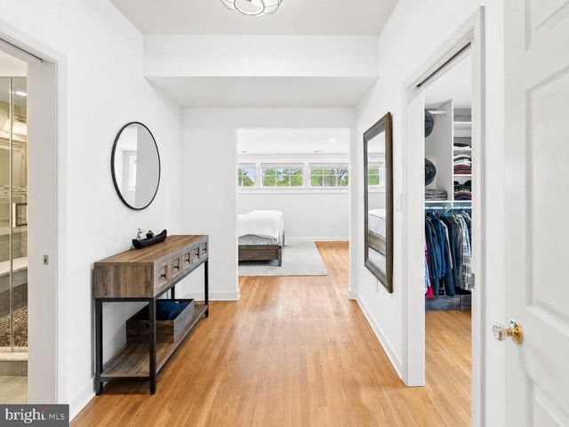 5213 CATHEDRAL AVE NW, Washington, DC 20016