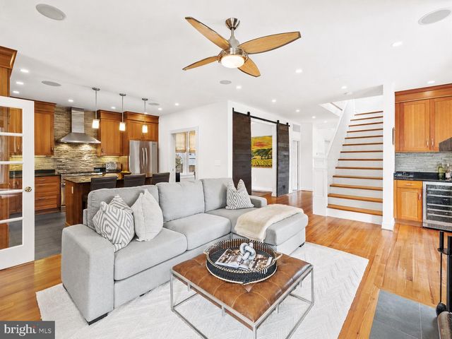 5213 CATHEDRAL AVE NW, Washington, DC 20016