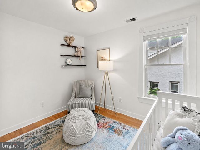 5213 CATHEDRAL AVE NW, Washington, DC 20016
