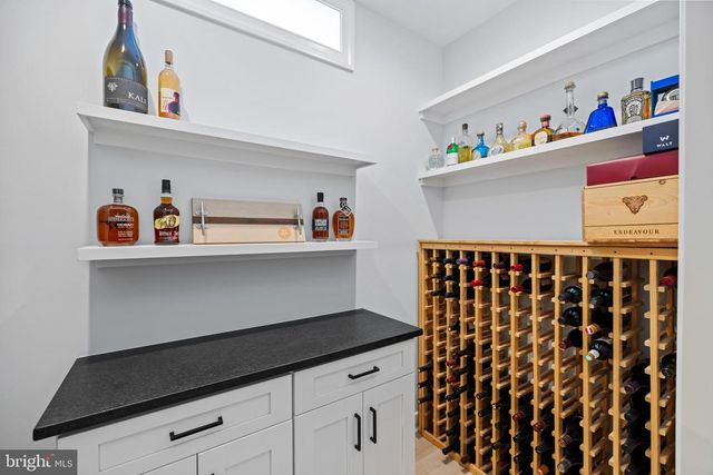 5213 CATHEDRAL AVE NW, Washington, DC 20016