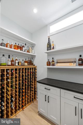 5213 CATHEDRAL AVE NW, Washington, DC 20016