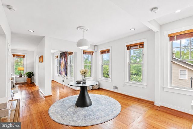 5213 CATHEDRAL AVE NW, Washington, DC 20016