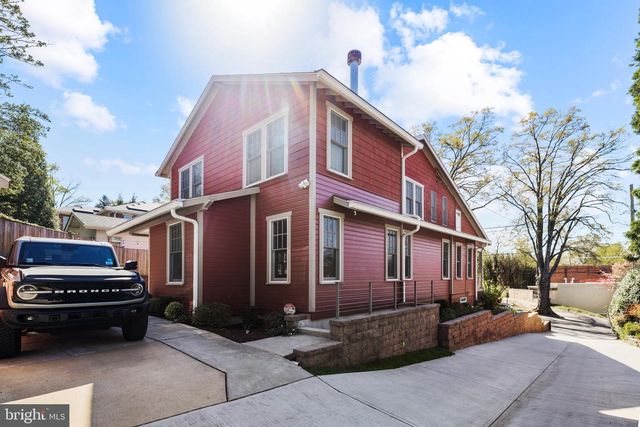 5213 CATHEDRAL AVE NW, Washington, DC 20016